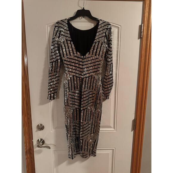DRESS THE POPULATION Sequin Dress, Size Medium - Picture 5 of 6